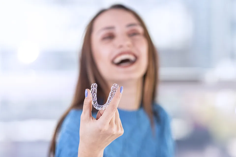 Invisalign Treatments Ontario: 6 Essential Steps in the Invisalign Process