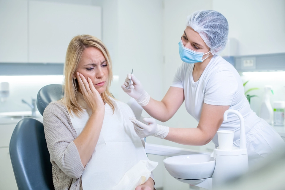 Emergency Tooth Extraction Services in Summerhill