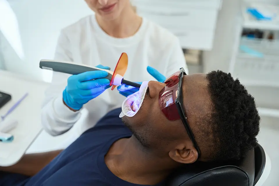 Teeth Whitening Options at Toronto Dentists: Custom Take-Home Trays