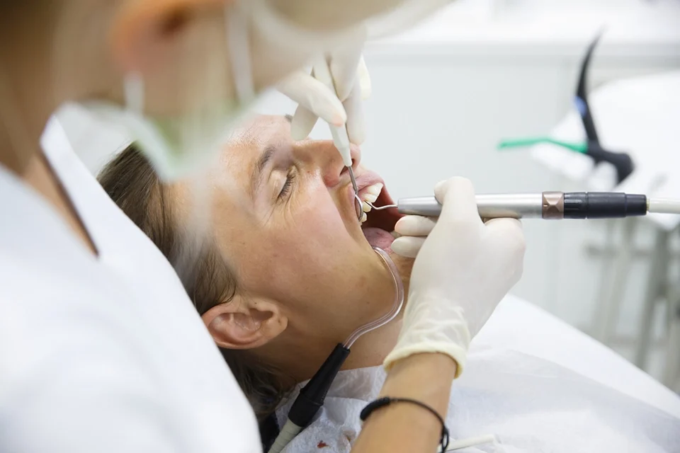 Alternative Treatments to Root Canal