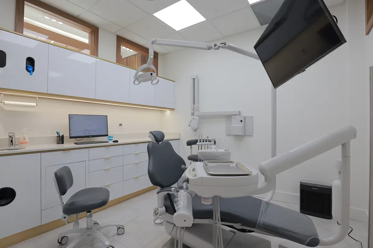 Dentist in Davisville Village Dentist in Davisville Village