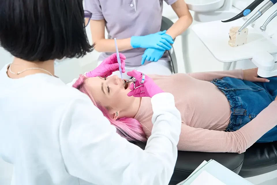 Third Molar Extraction: Costs, Time Off, and Practical Planning